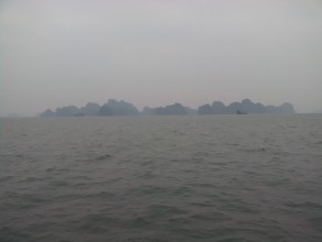 Baie de Tulong et île de Dao Quan Lan